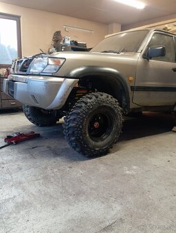 Nissan patrol y61 predný nárazník - 2