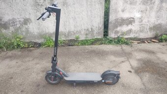Predám kolobežku Xiaomi 4 Pro 2 gen - 2