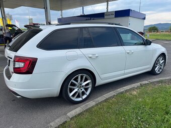Škoda Octavia WRS 2.0 TDi DSG 4x4 Panorama - 2