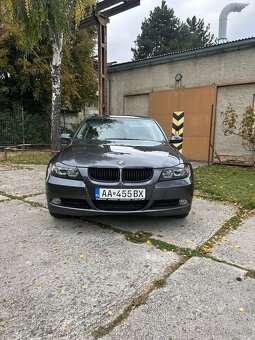 BMW e90 320i - 2