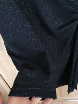 Tmavomodré spoločenské šaty vianočné trblietavé M - 2