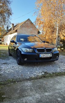 BMW 318i Touring - 2