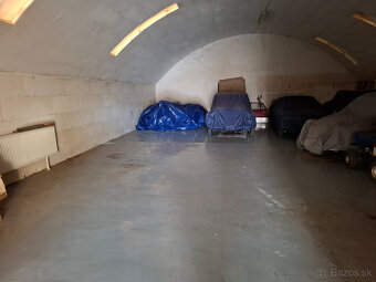 garážové státie auto motorka - 2