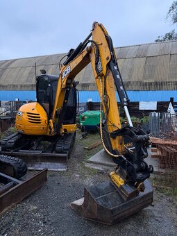 JCB 8055 zts +  Engcon, centralne mazanie - 2