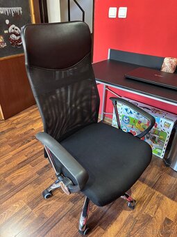 Pisaci stôl a stolička - 2