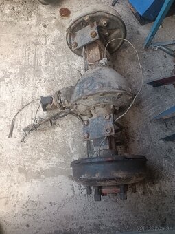 Robur zadná náprava - 2