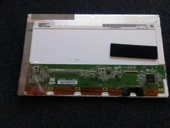 8.9" palcový display z Acer aspire one ZG5 - 2