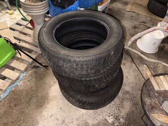 3x zimné gumy BRIDGESTONE - 2