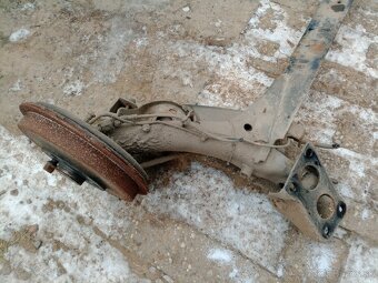 Zadná náprava Octavia 1,golf 4 - 2