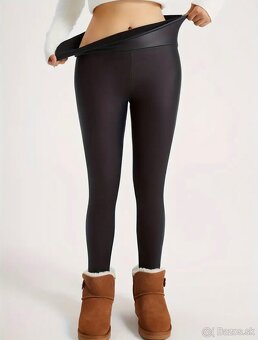 Dámske čierne legíny - 2
