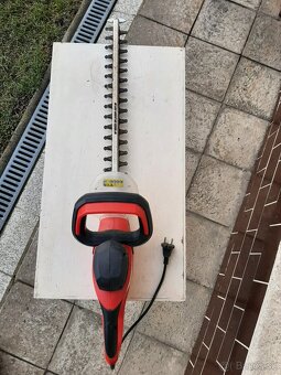 Nožnice na živý plot - 2