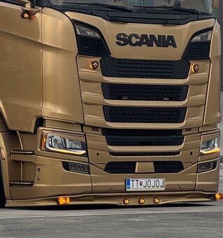 Predné lízatko SCANIA - 2