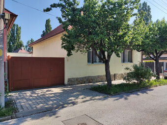 Ponúkame na predaj Rodinný dom na Samovej ul. v DNV - 2