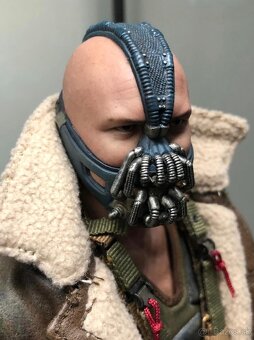 Predám Hot Toys Bane 1/6 komplet balenie - 2
