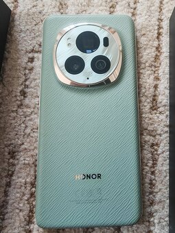 Honor Magic 6 pro 12/512GB - zelený + púzdra a 100% stav - 2