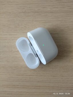 Apple nabíjacie púzdro pre airpods - 2