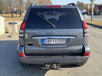 Toyota LandCrusier 120 Prado - 2