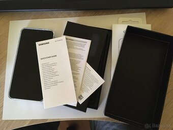 Samsung Galaxy S24 - 2