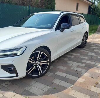 Volvo V60 D3 R-Design A/T - 2