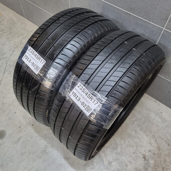 Letné pneumatiky 235/45 R17 MICHELIN DOT1517 - 2