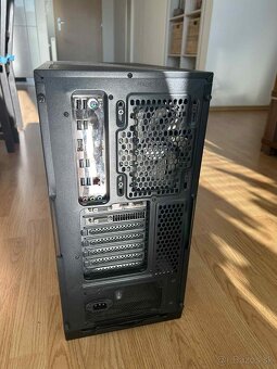 PC na prácu, hry aj štúdium - 2