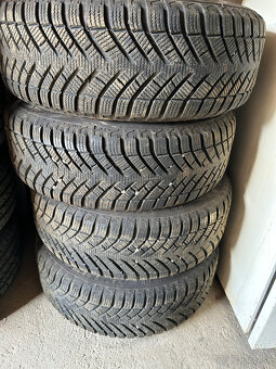 Predam pneu 185/60R14 zimne - 2