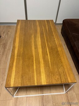 Dizajnový drevený stolík - 2