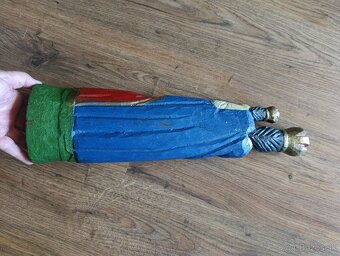 Stará drevená socha Madona s dieťaťom - 2