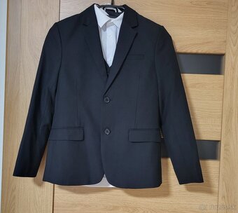 Chlapčenský oblek velk. 140 - 2