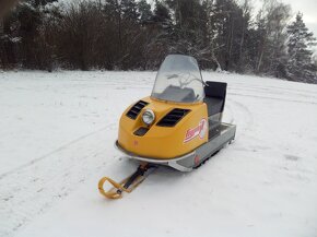 Sněžný skútr Buran / veterán Top stav - 2