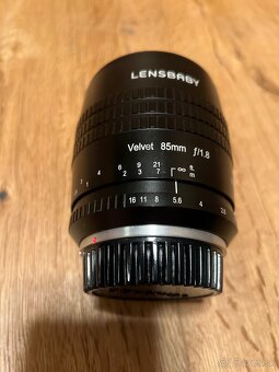 Lensbaby Velvet 85mm f/1.8 – umelecký objektív - 2