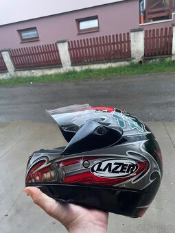Prilba na motorku - 2