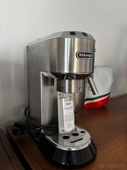 Kávovar na espresso DeLonghi - 2