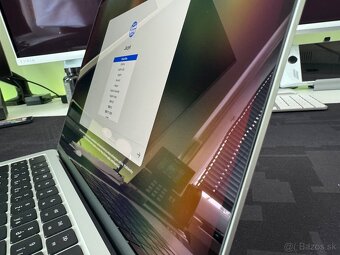 MacBook Air M2 13.6 8GB 256GB SSD disk - 2