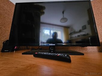 Predám LED TV Samsung 32 palcov - 2