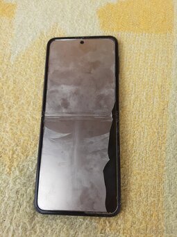 Samsung Zflip3 - 2
