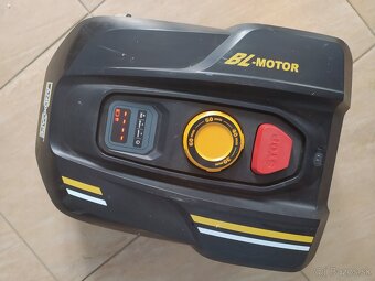 ...Robotická kosačka - LandXcape LX790... - 2
