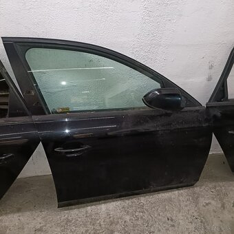 Predam dvere audi a4 b8 - 2