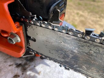 MOTOROVÁ PILA HUSQVARNA 359 - 2