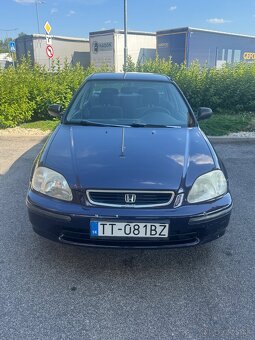 Honda Civic 1.5 V-tec sedan - 2