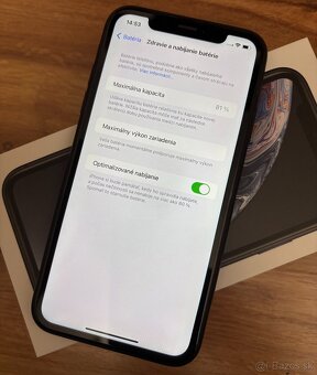 Predám Iphone XR 64 GB - 2