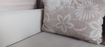 Rozkladacia pohovka - 2