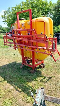 Predám poln. stoje - 2