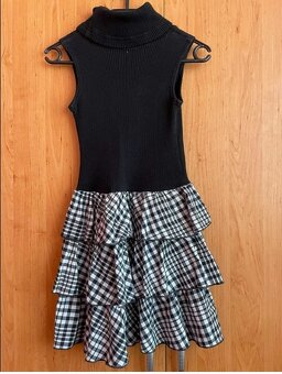 čierno-biele rolákové šaty v.134 - 2