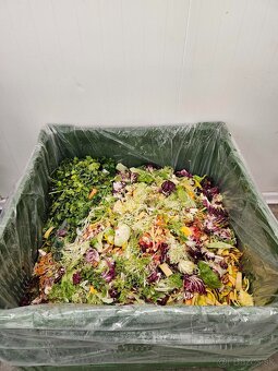 Predám mix vedľajších produktov z čistenej zeleniny a ovocia - 2
