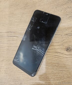 Huawei p30 lite.ma nefunkčný displej - 2