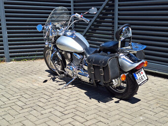 Yamaha XVS 1100 Dragstar - 2