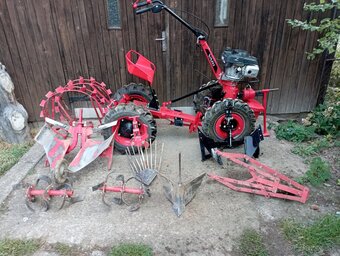 Predám malotraktor Vari - 2