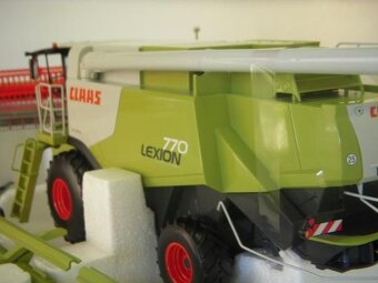 Model kombajn Claas lexion 770 norev 1:32 - 2