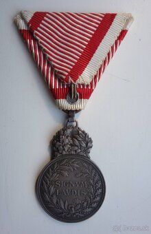 Vyznamenanie Signum laudis - 2